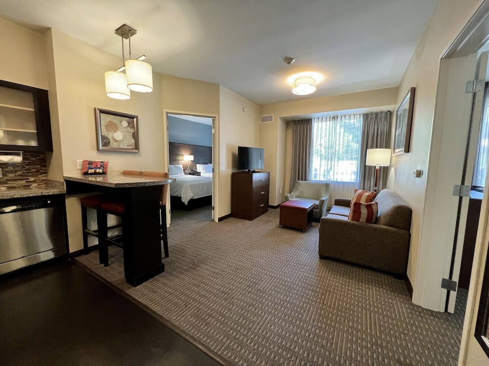 Staybridge Suites Carlsbad by IHG 5