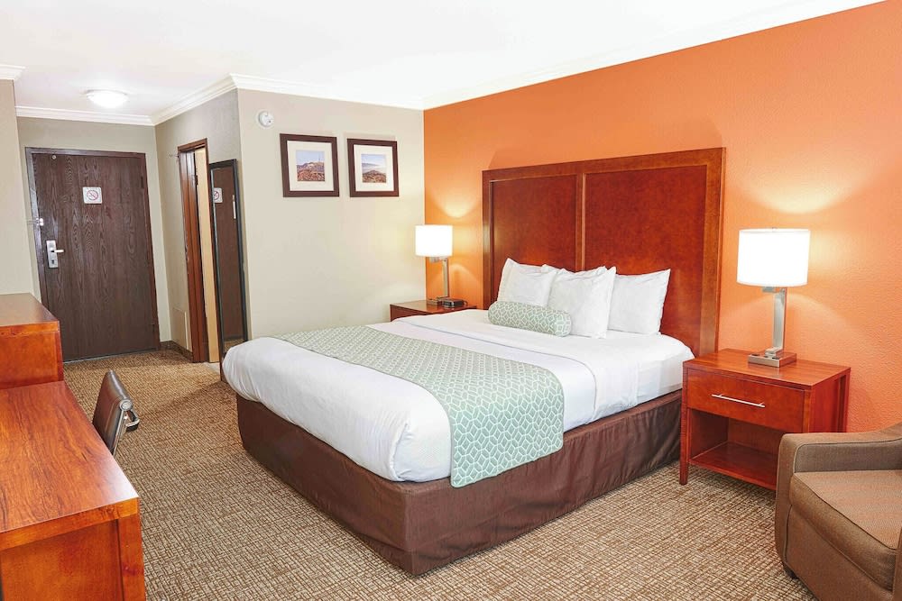 The Hills Inn Eagle Rock - Near Old Town Pasadena 5