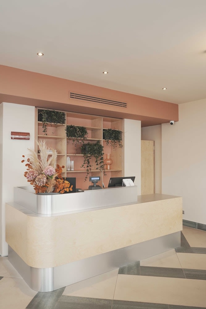 Moderno Hotel Roma 4