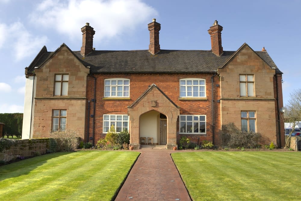 Heart House, NEC 1