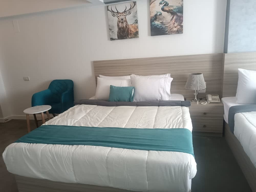 Mar Charbel Hotel Cairo 5