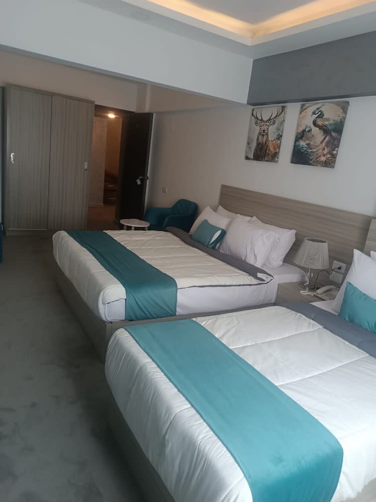 Mar Charbel Hotel Cairo 2