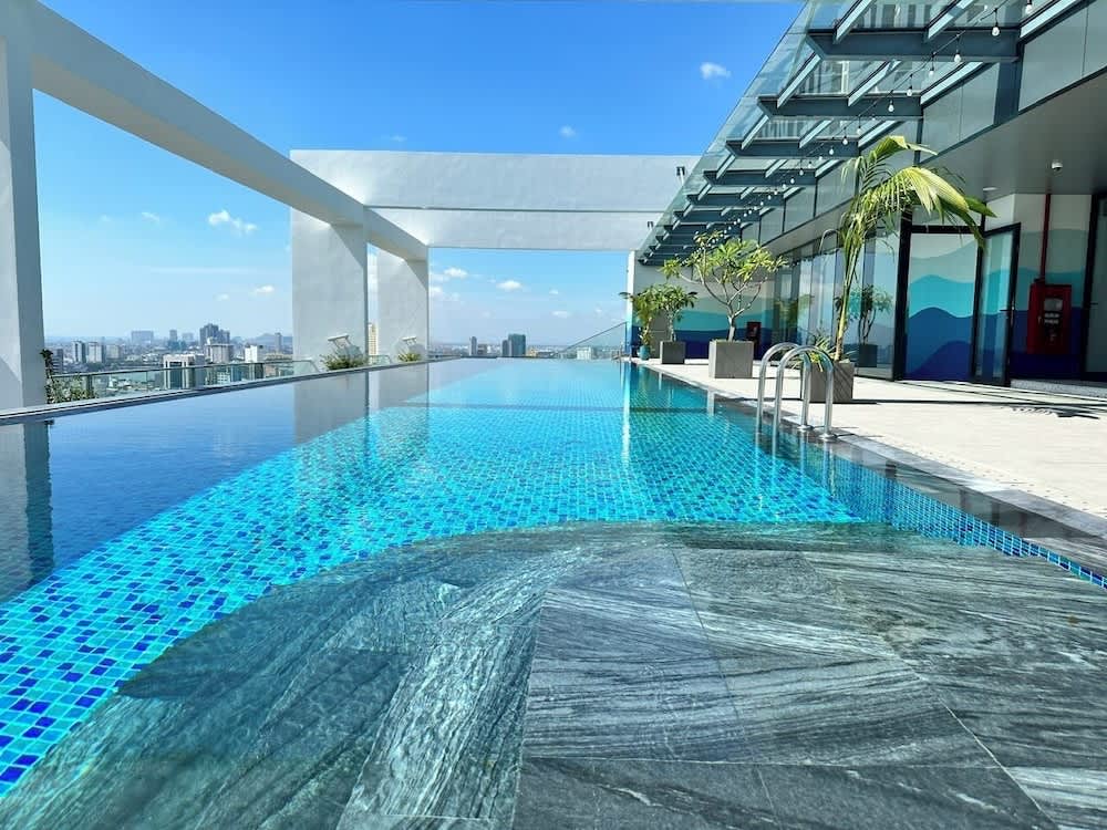Centre Point Danang Hotel & Residence 1