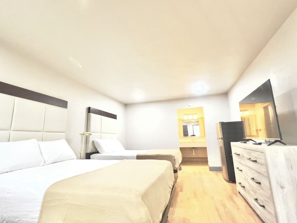 ECONOMY INN AND SUITES 2