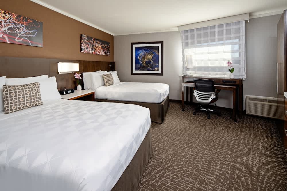 Holiday Inn LONG BEACH AIRPORT by IHG 1
