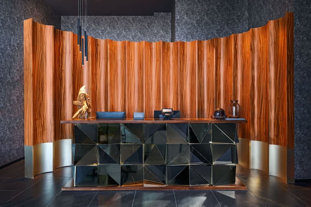 Vetta, Distrito Uno, Autograph Collection 2