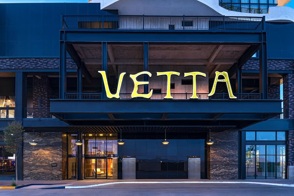 Vetta, Distrito Uno, Autograph Collection 1