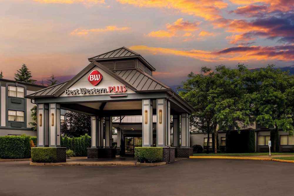 Best Western Plus Puyallup Hotel 1