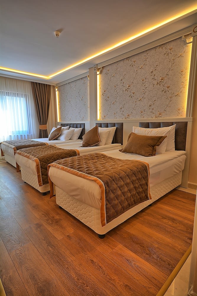 Samir Deluxe Hotel 5