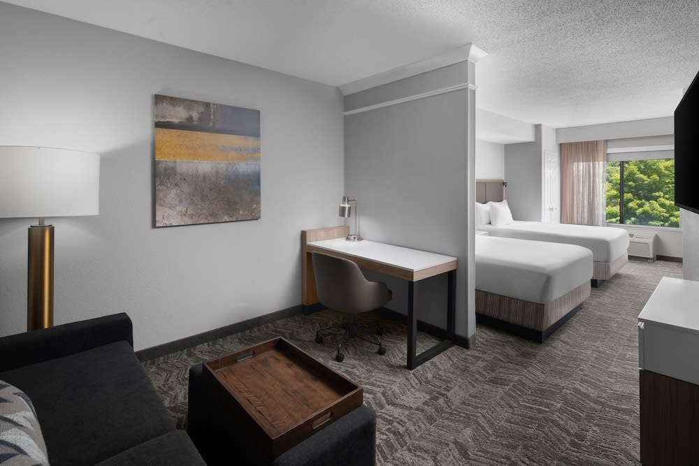 SpringHill Suites by Marriott Grand Rapids Airport Southeast 4