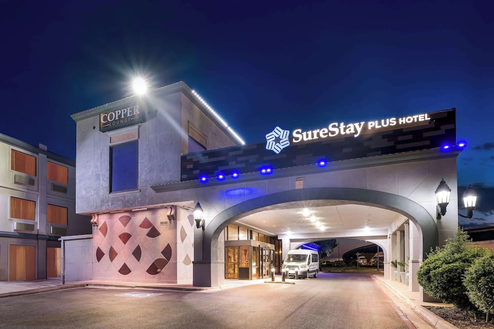 SureStay Plus Hotel by Best Western Lubbock Medical Center 1