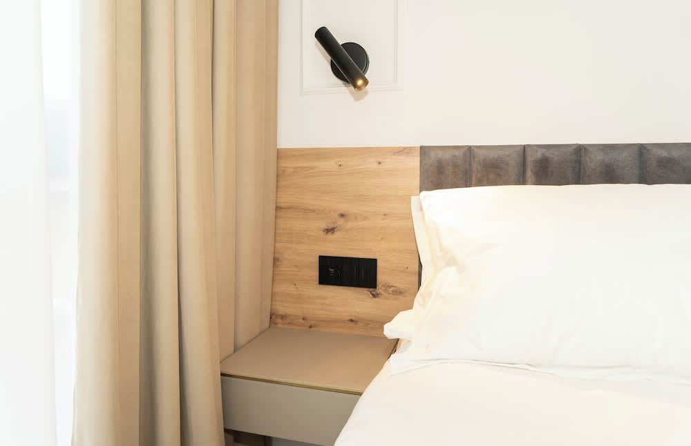 Bloom Downtown Suites 4