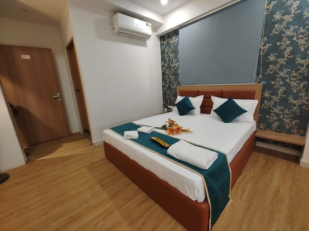 Hotel PRASANG 2