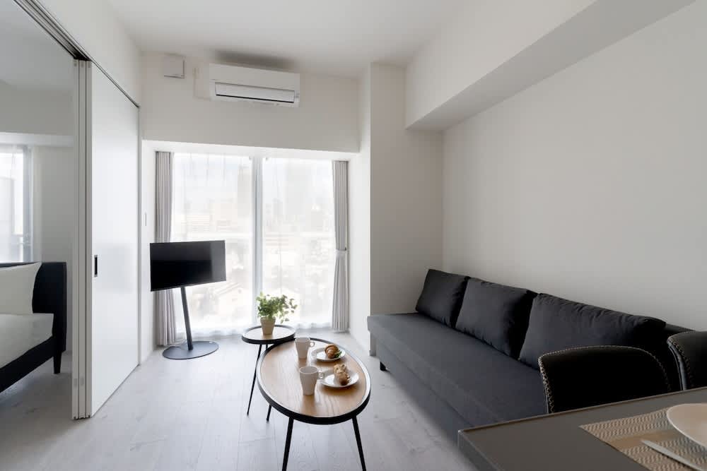 BON Osaka West 1