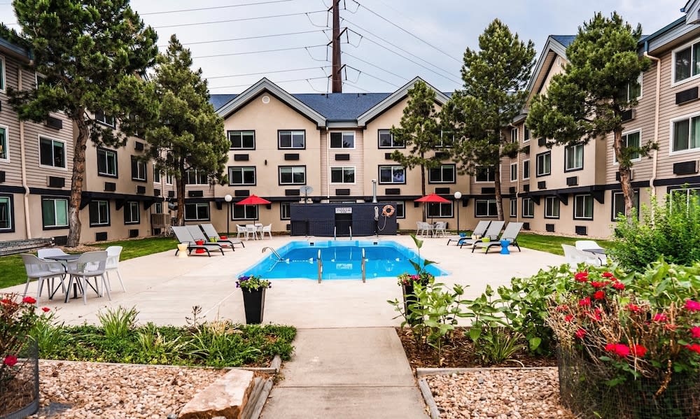 Comfort Inn & Suites Golden – Denver West 1