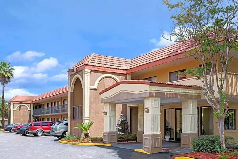 Economy Inn Jax-OP 1
