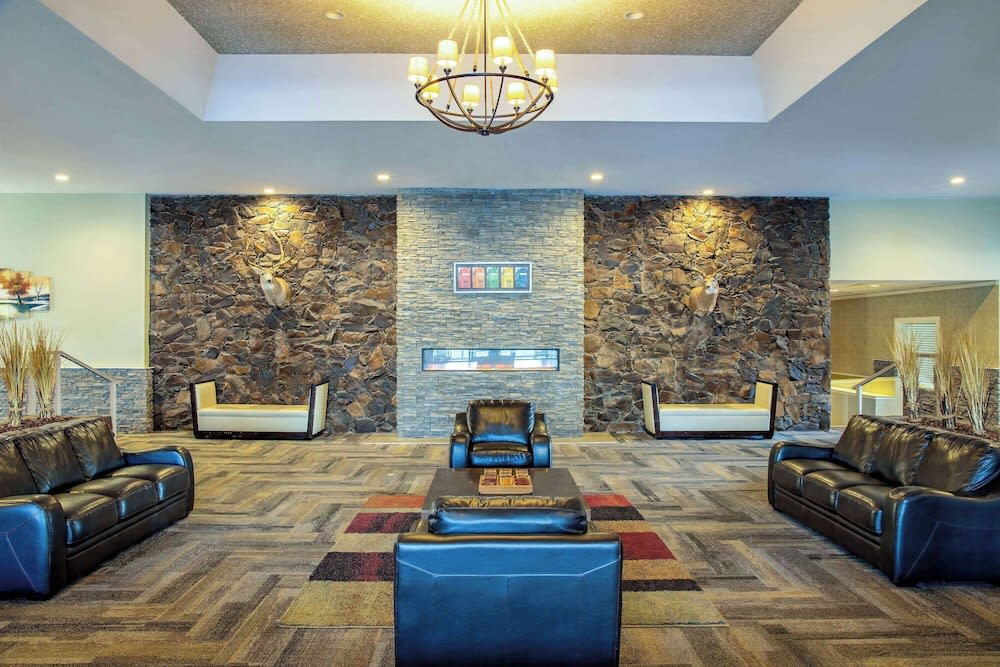 Days Inn by Wyndham Cranbrook Conference Centre 2