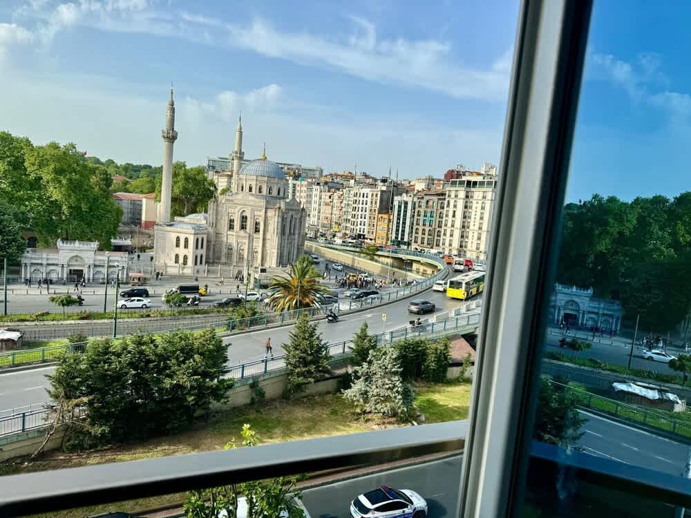 Aram Edessa Hotel 1