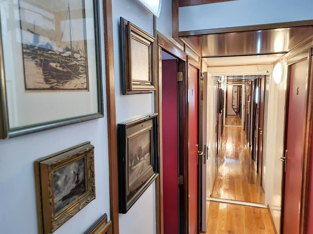 Amsterdam Hotelboat 2