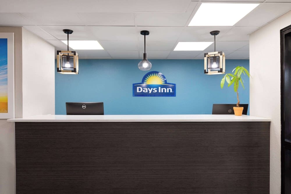 Days Inn by Wyndham Clarksville North EXIT 4 1