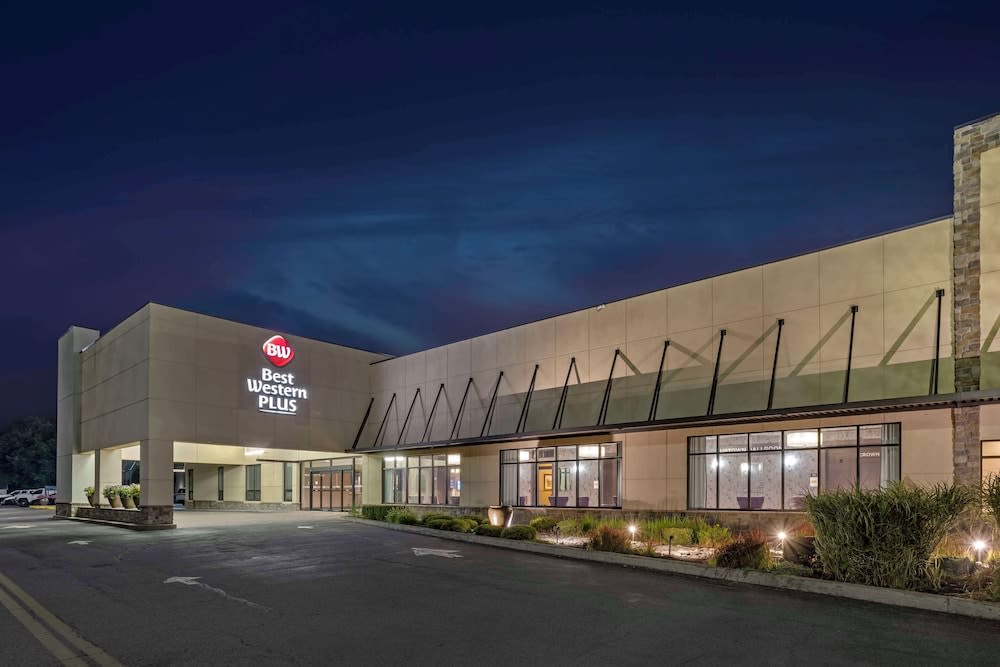 Best Western Plus Kingston Hotel and Conference Center 1