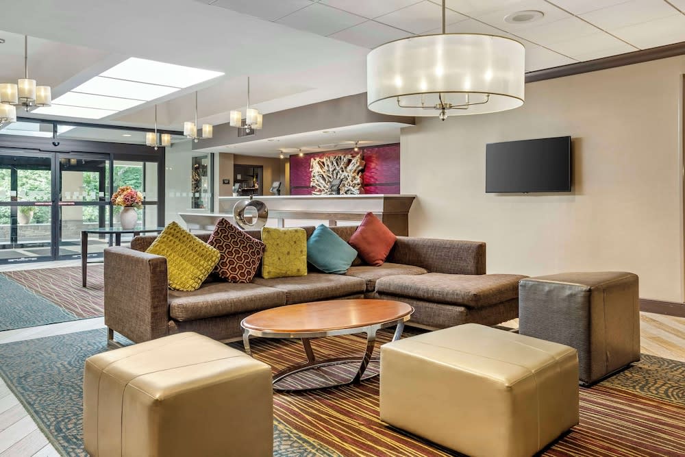Best Western Plus Kingston Hotel and Conference Center 2