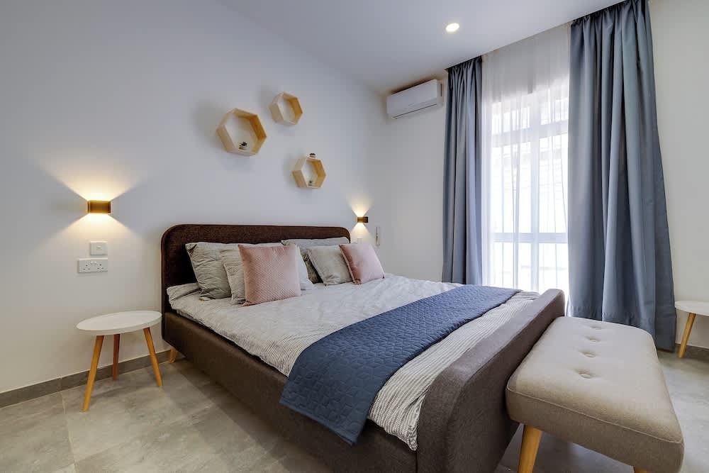 Perfect Location, Idyllic 2BR Apartment 1