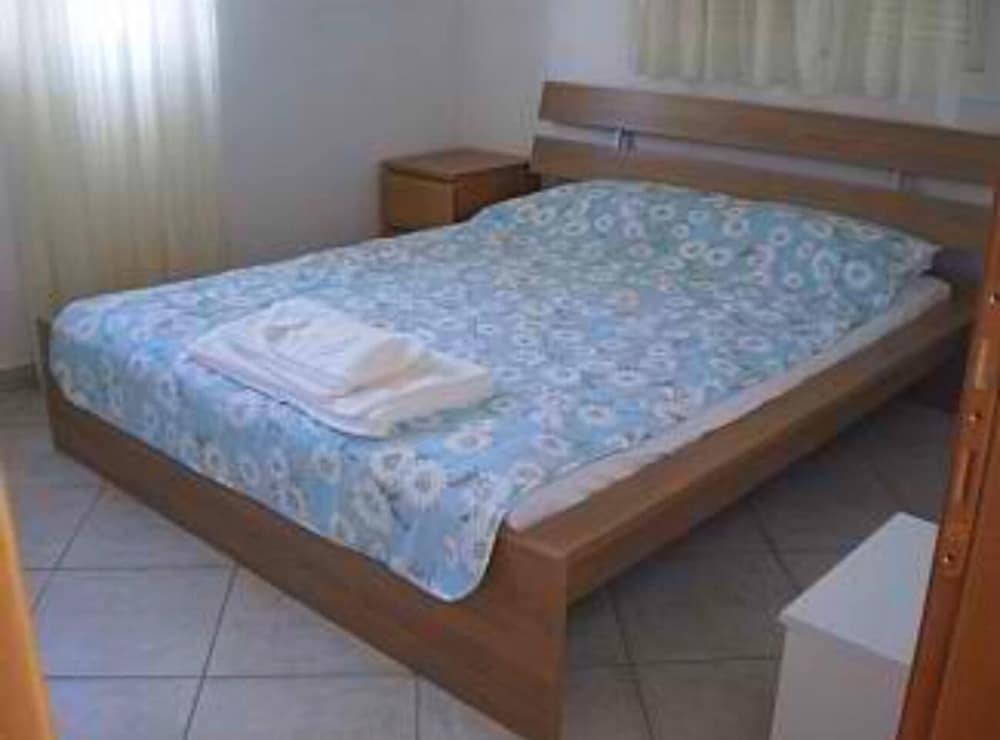 2-bedroom Apartment in Skala LF 2