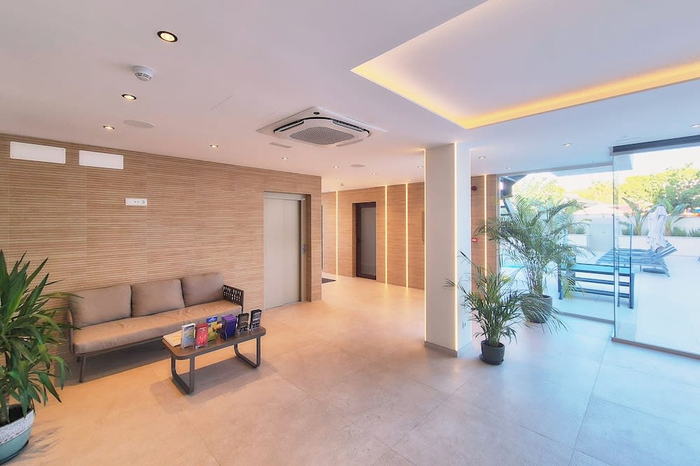 Apartamentos Ponent 2