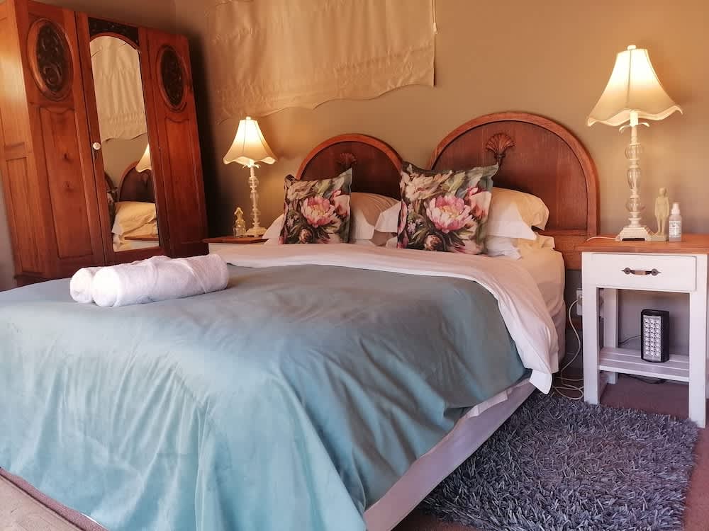 Hawklee Country House 2