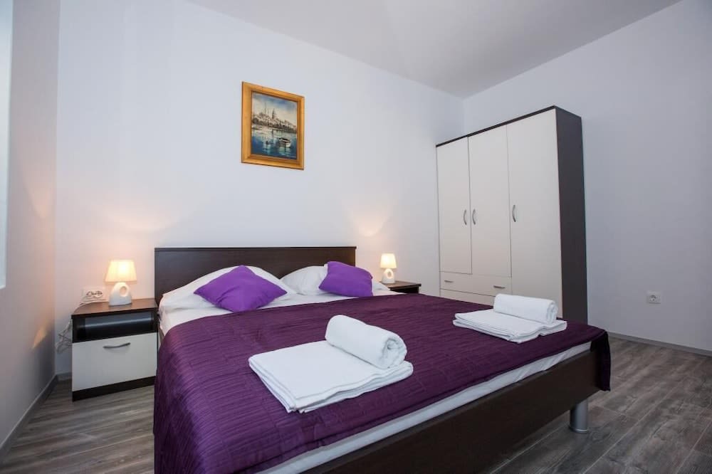 Apartments Villa Roza 2