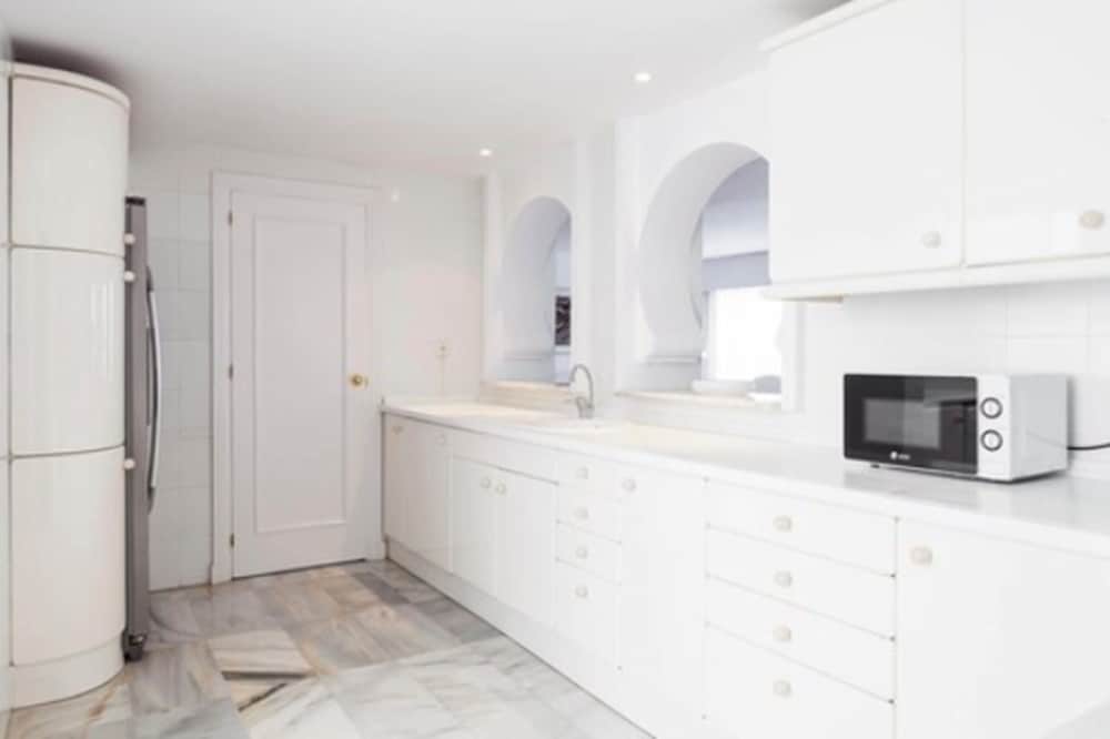 Hotel Suites Albayzin Del Mar 5