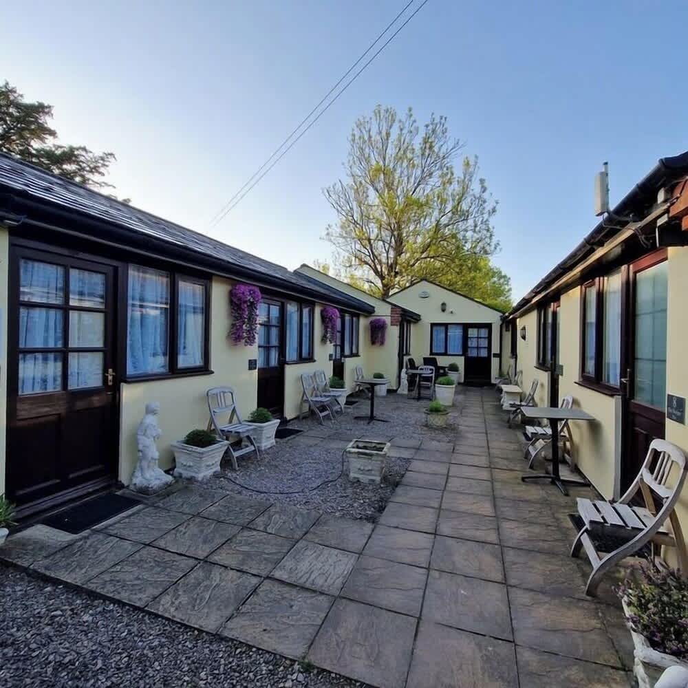The Farmers Boy Inn Guest House 1
