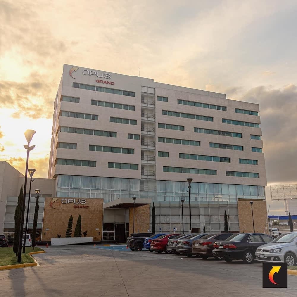 Hotel Opus Grand Toluca Aeropuerto 1