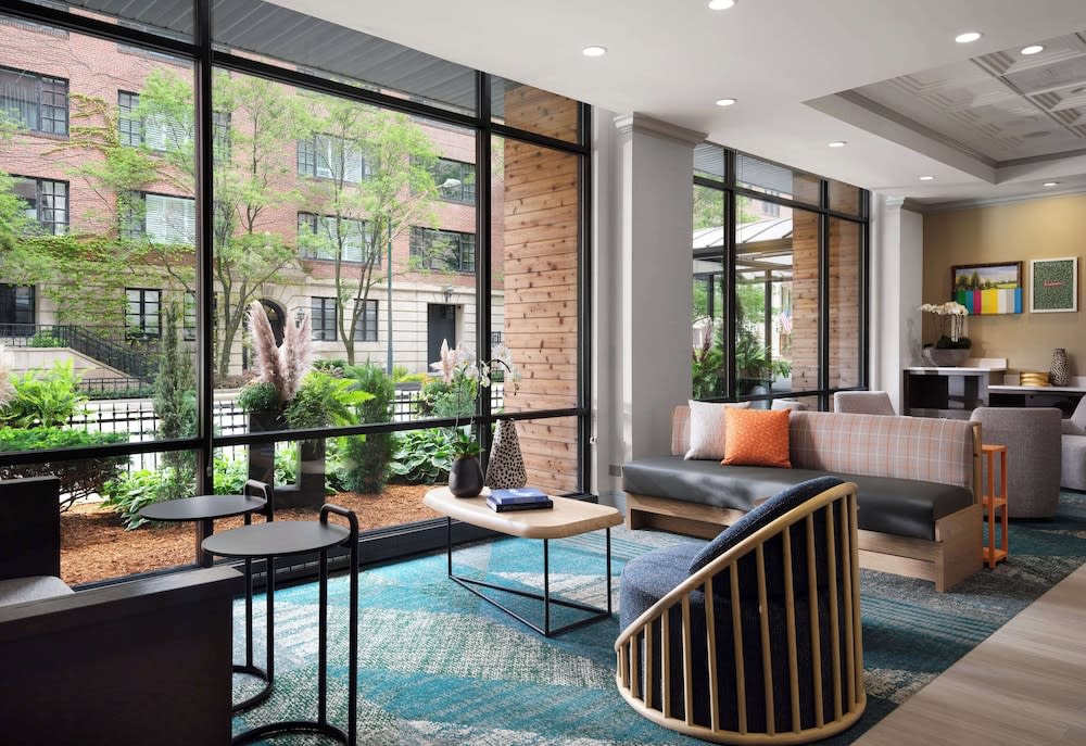 Sonesta ES Suites Chicago Downtown Magnificent Mile Medical 3