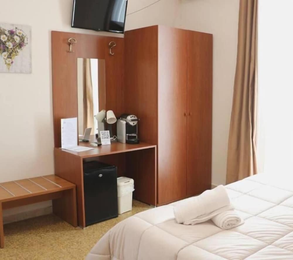 Hotel Lora RDA Luxury 5