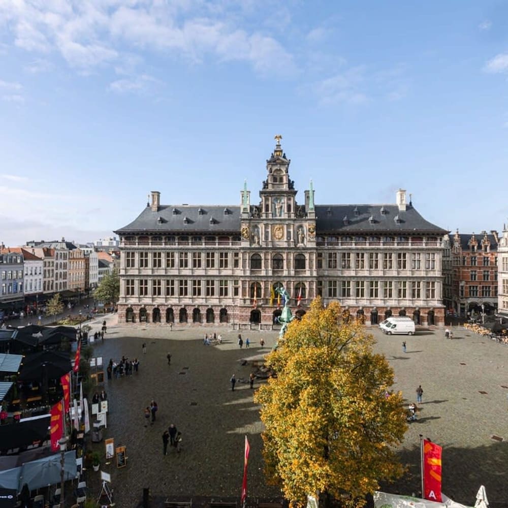 Modern Apartment on top Location in Antwerp 2