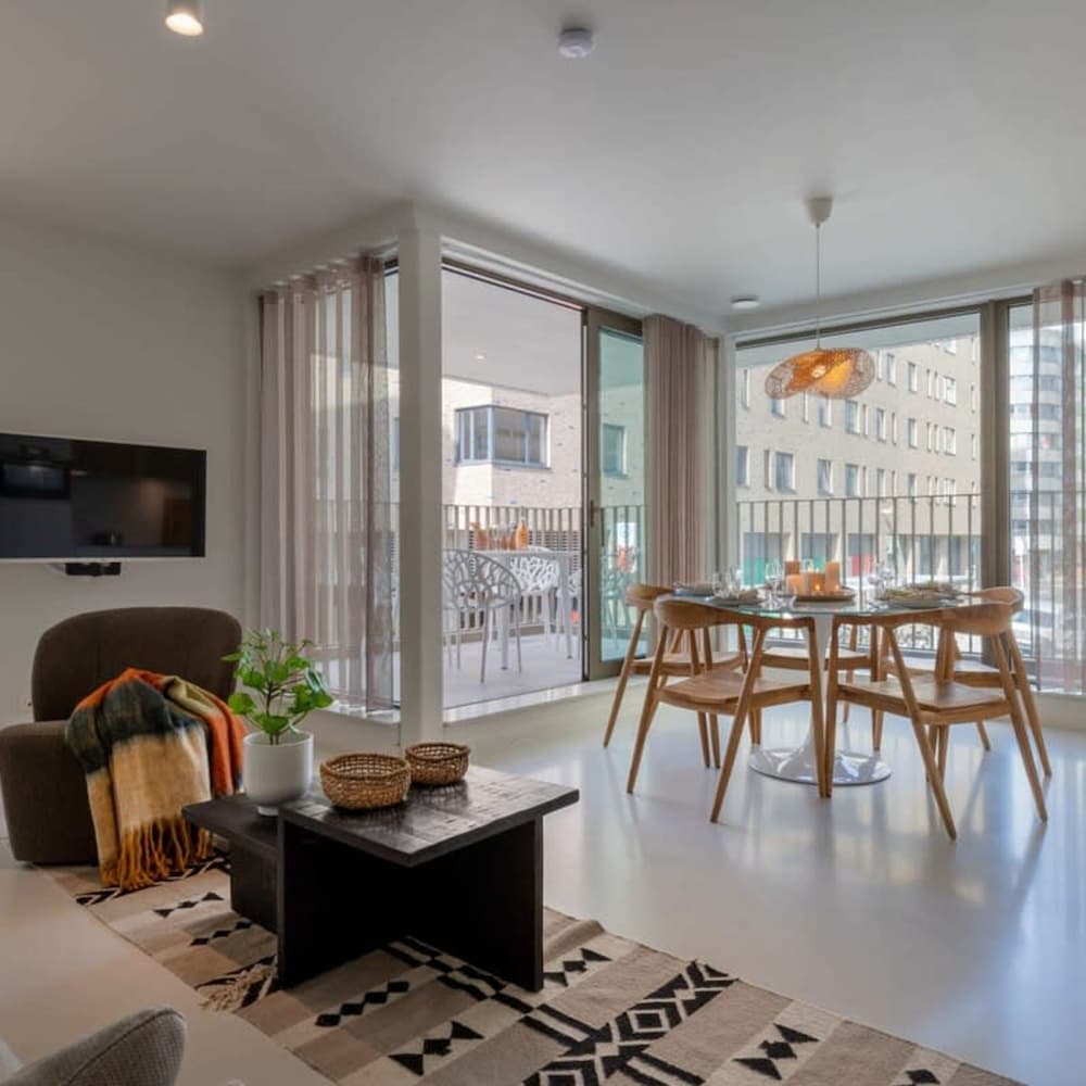 Queen at Sea Modern 2 Bedroom Apartement 1
