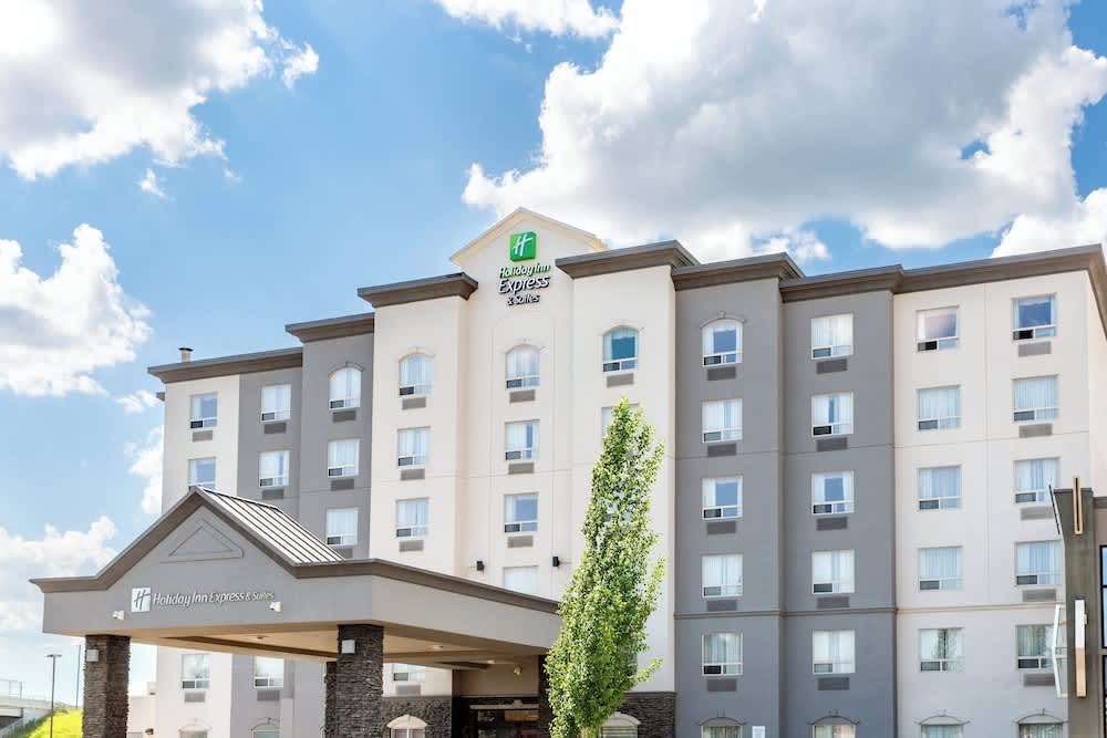 Holiday Inn Express Hotel & Suites Edmonton North by IHG 1