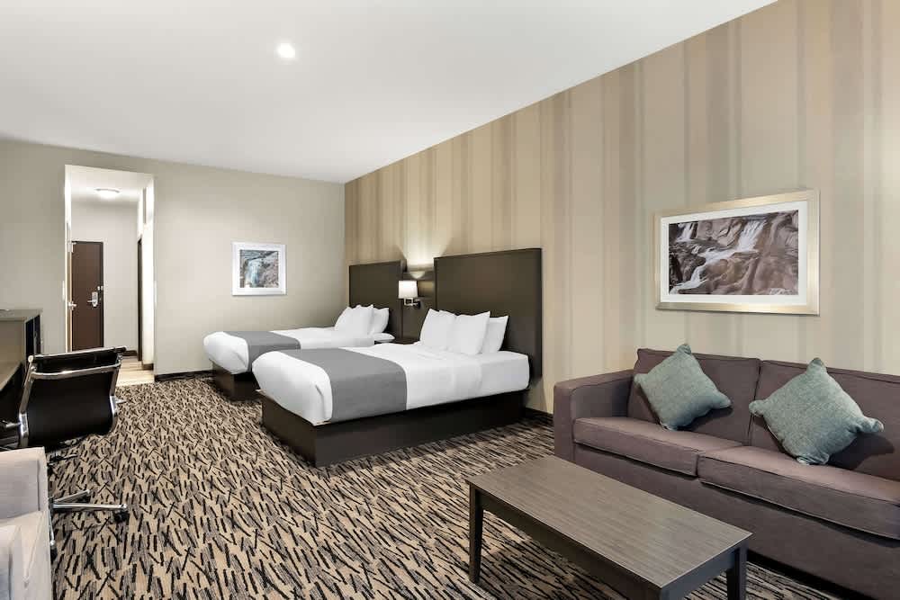 Best Western Sawtooth Inn and Suites 4