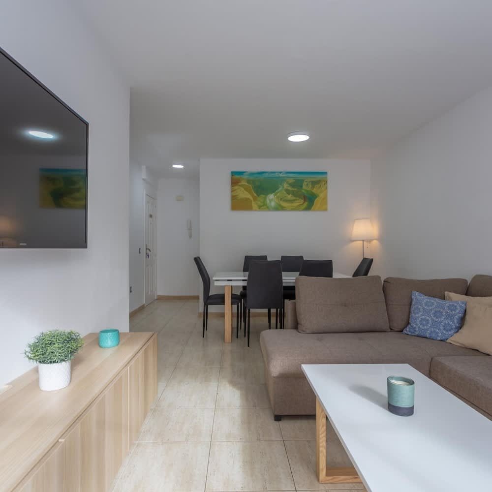 Reef Aqua Vista 3 Bedroom Apartment 2