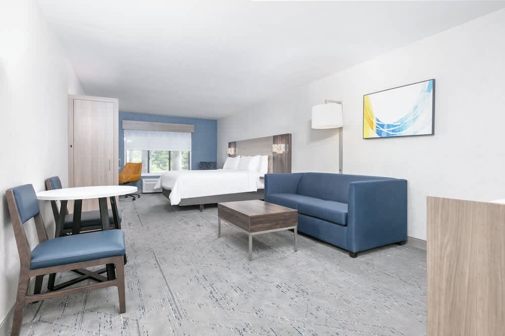 Holiday Inn Express & Suites VALPARAISO by IHG 2