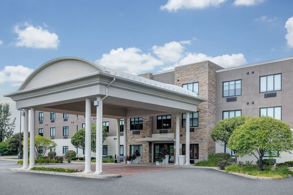 Holiday Inn Express & Suites VALPARAISO by IHG 1