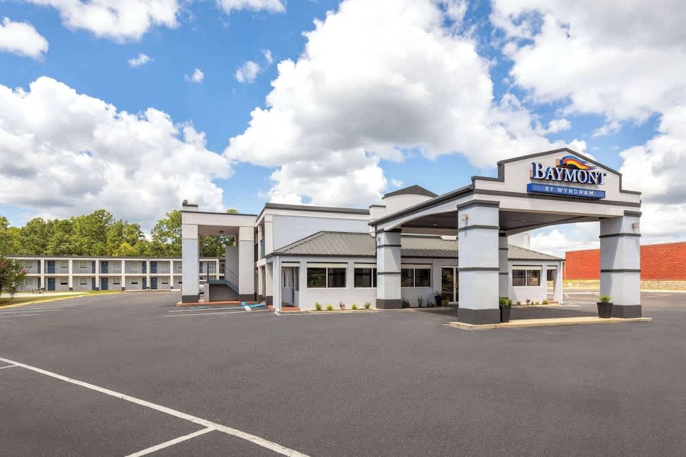 Baymont by Wyndham Dothan 1