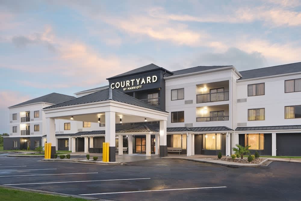 Courtyard Florence South Carolina 1