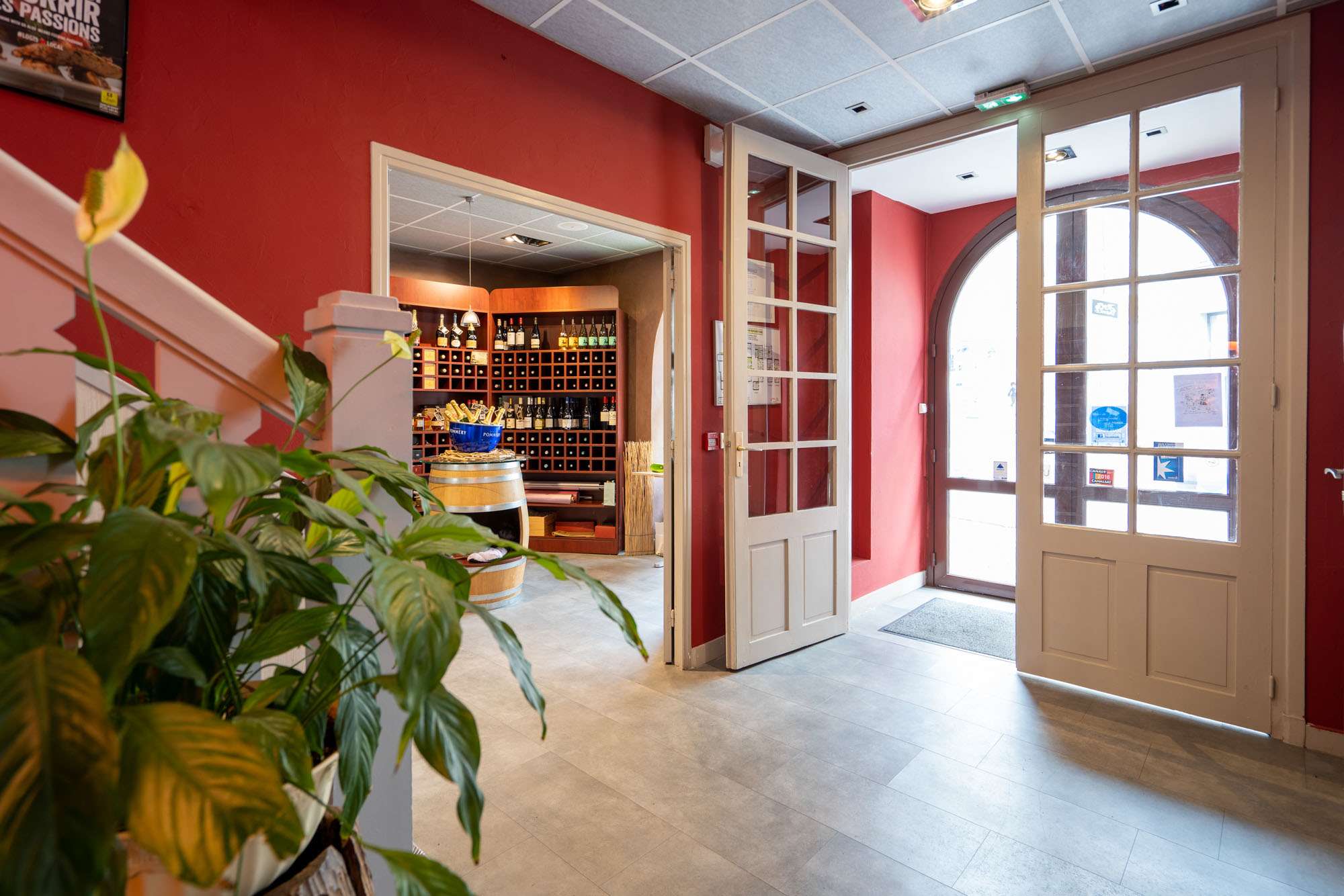 Logis Central Hôtel - Restaurant & Spa 2