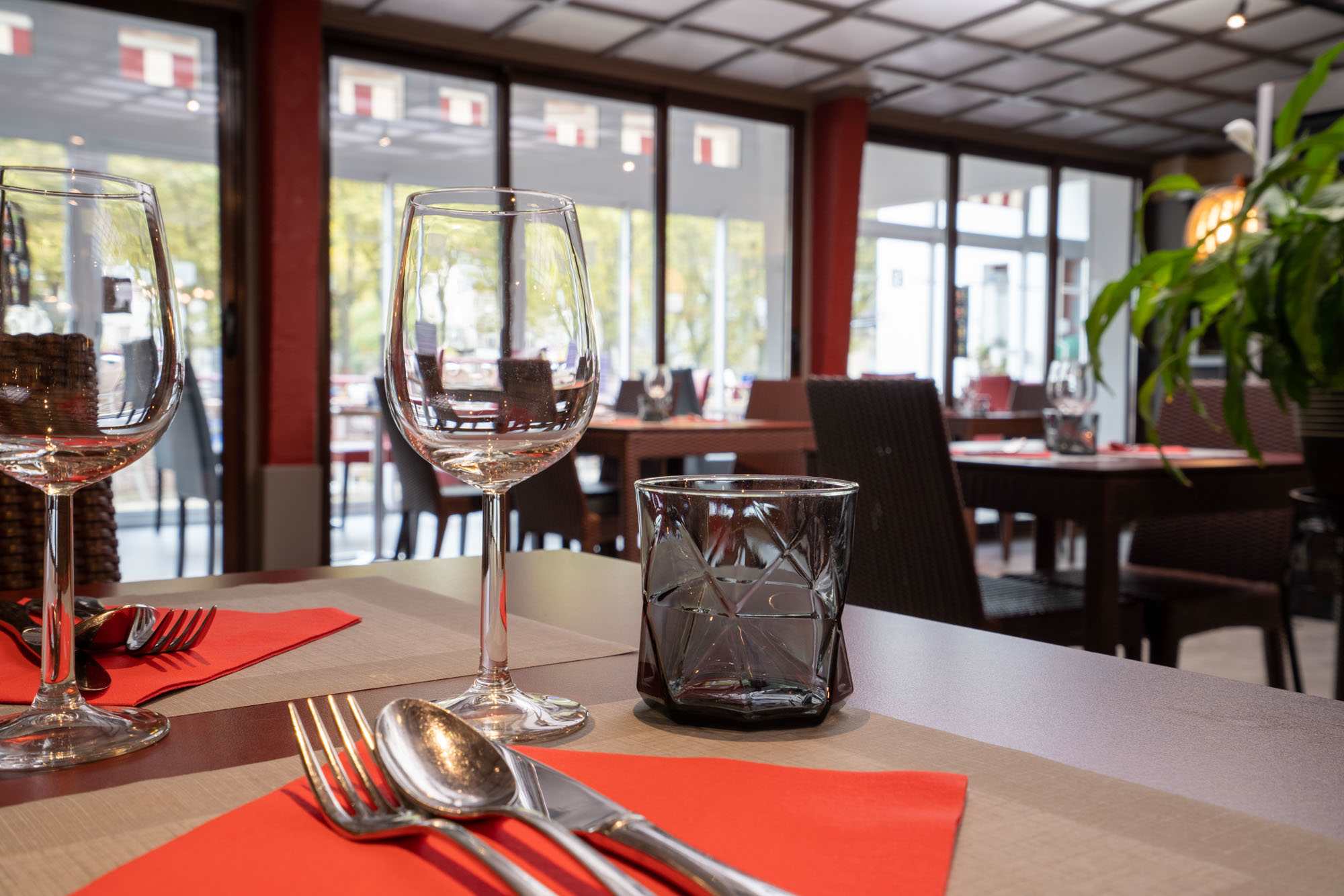 Logis Central Hôtel - Restaurant & Spa 1