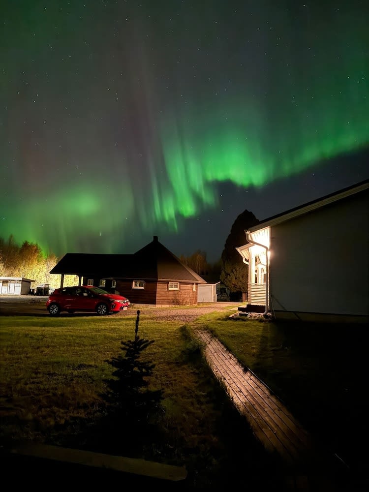 Arctic Resort Delight 1