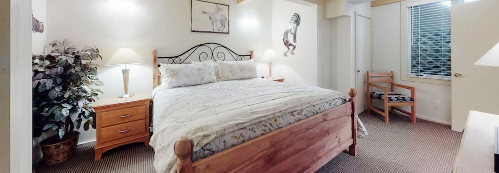 Aspenwood - CoralTree Residence Collection 5