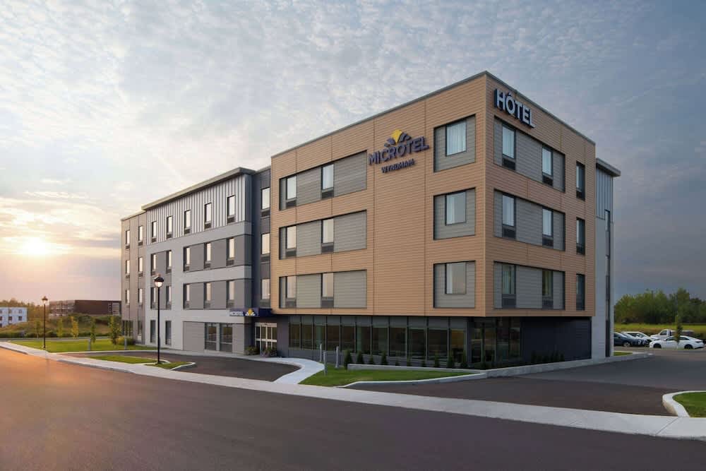 Microtel Inn & Suites by Wyndham Lachute 1